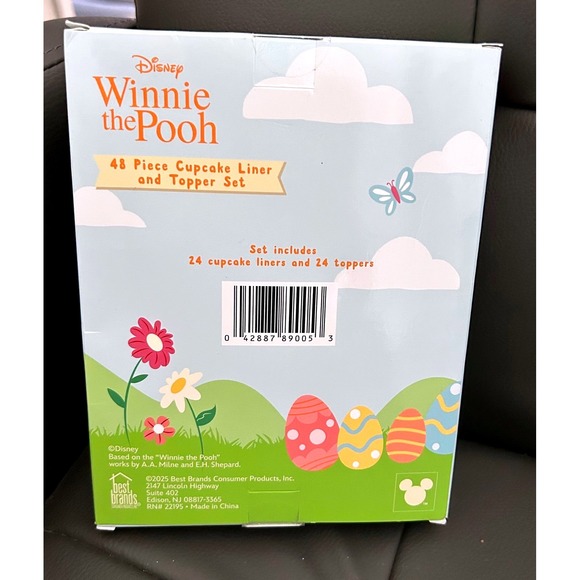 Disney Winnie the Pooh Cupcake‎ Liners and Toppers Set - 48 Pieces Party Baking - Picture 4 of 4